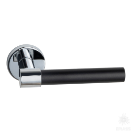 Brass Ручка дверная HA186RO12 CR-CR/AL6 AXE глянцевый хром/чёрный